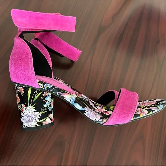 Jeffrey Campbell Purdy Heels from Anthropologie - Picture 2 of 10